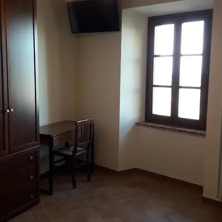 Torre Alle Antiche Mura Montepulciano Stazione